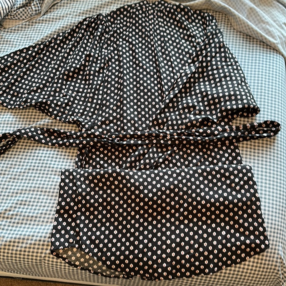 Bnwt Joie bat sleeve dress. Tie waist xxs retails 198$